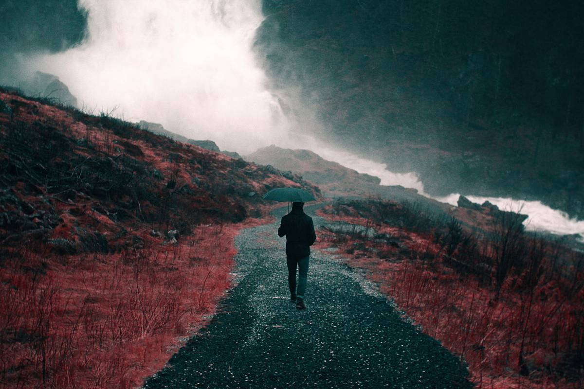 Why Your Storm-Weather Poncho Cover Is Failing You (And How to Fix It)